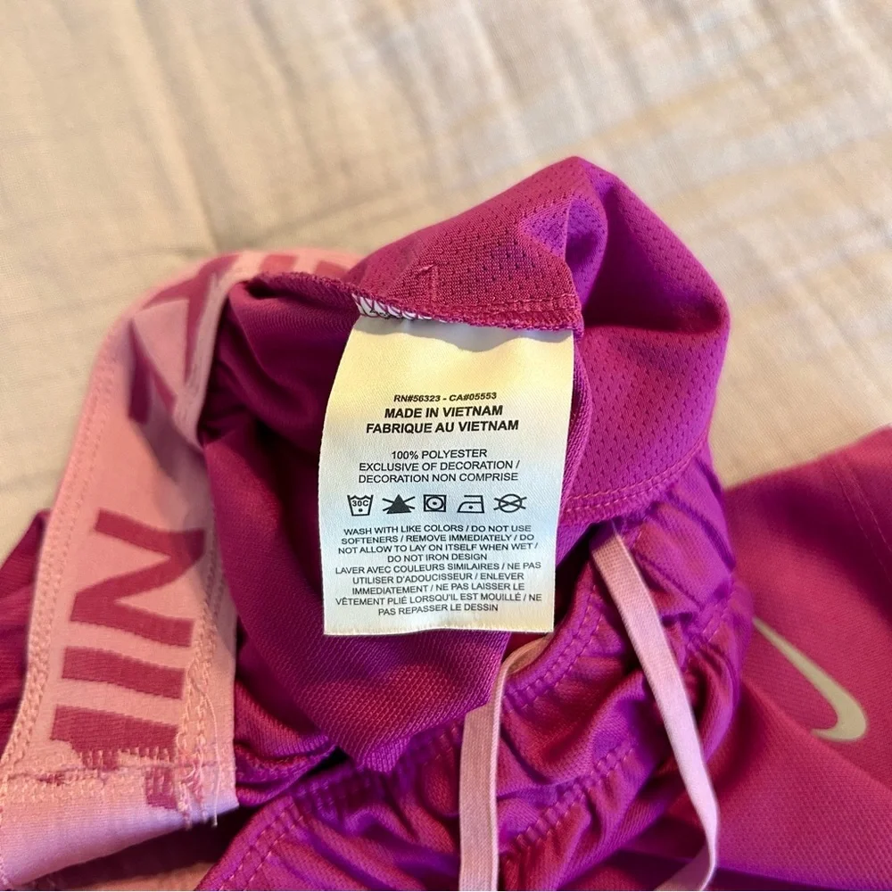 Nike Women’s Fuchsia Dri-Fit Shorts Sz S